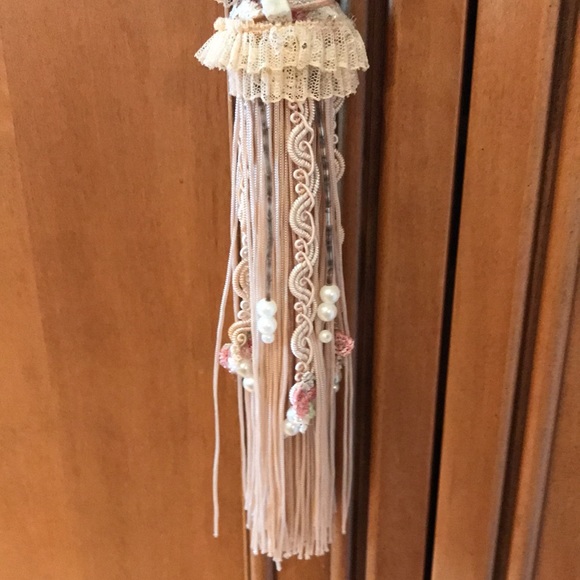 Victorian Style Porcelain Girl Tassel Ornament Decoration - Picture 3 of 4